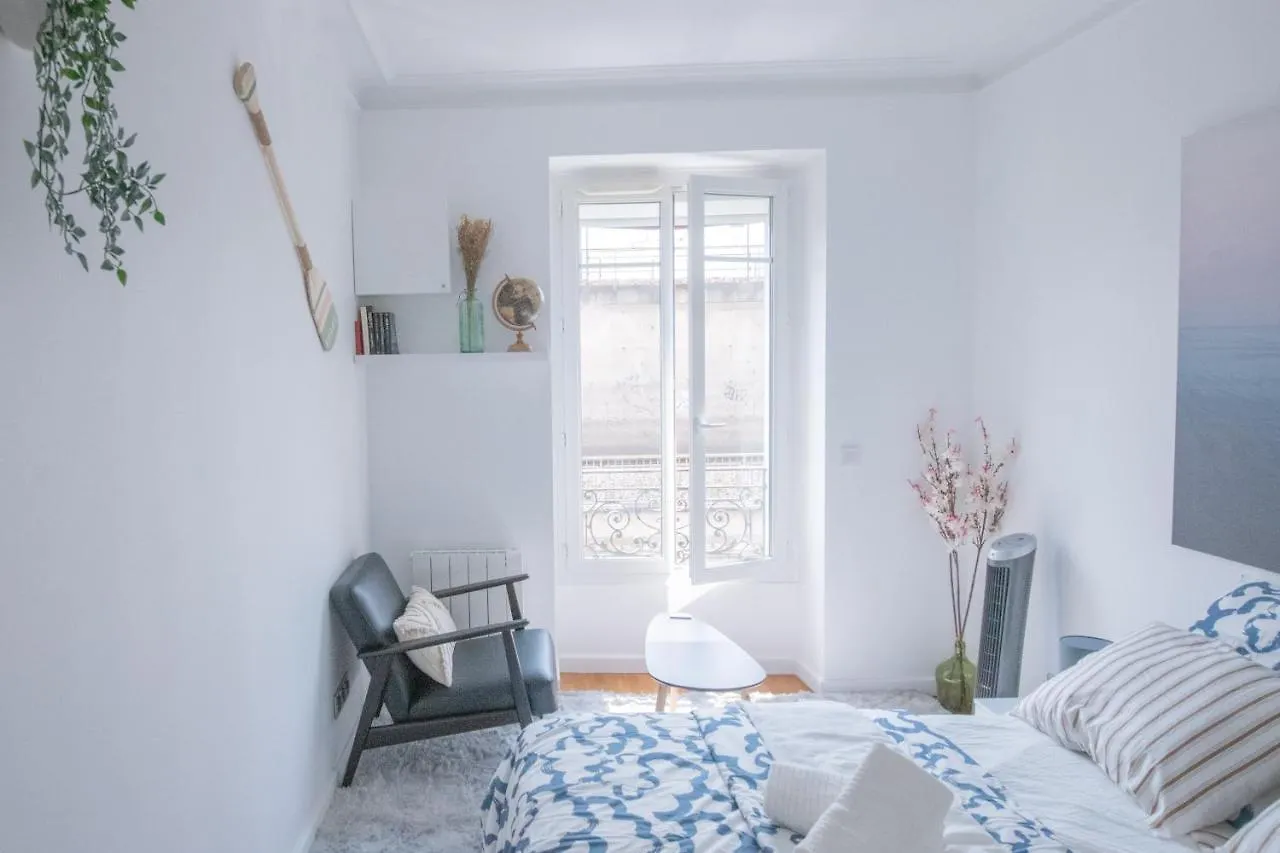 Paris Bercy - Charming Apartment 2 Rooms