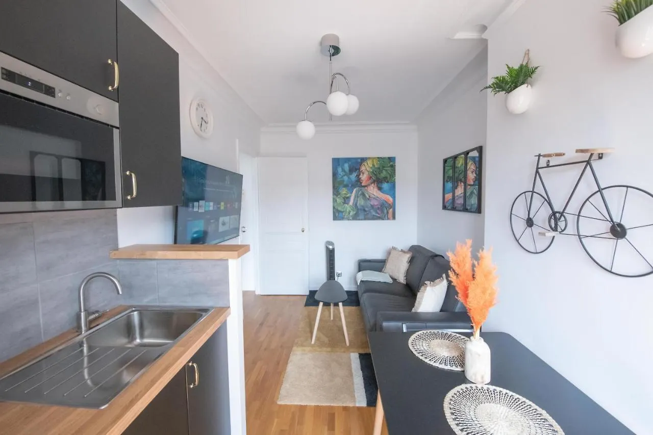 Paris Bercy - Charming Apartment 2 Rooms